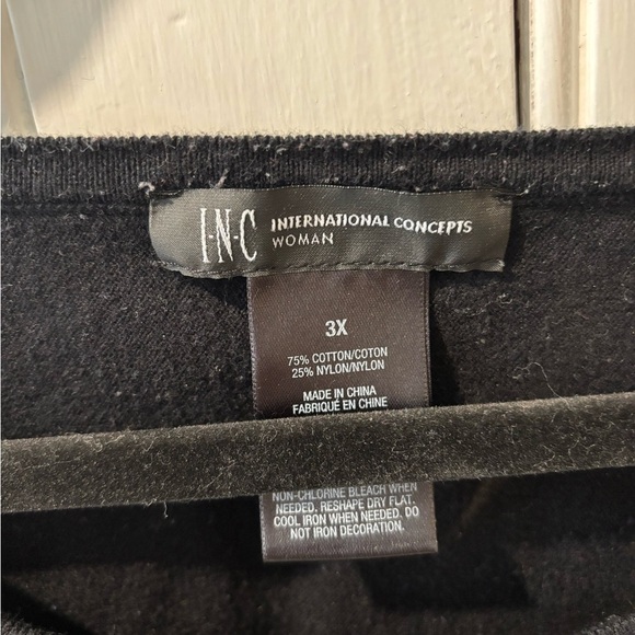 💕3/$25💕 International Concepts Sweater - Picture 3 of 4